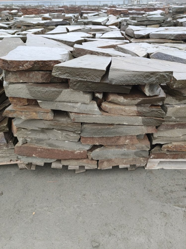 Плитняк песчаник серо-зелёный для мощения 60-65 мм купить в Архангельске