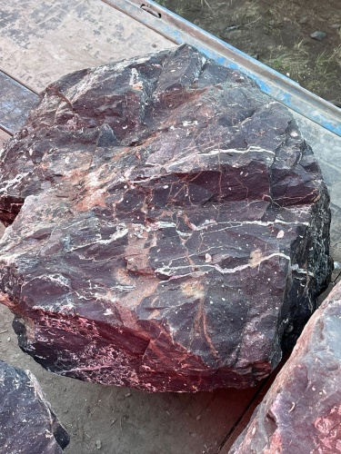 Камни для ландшафтного дизайна красно-фиолетовые 10-60 килограмм купить в Архангельске