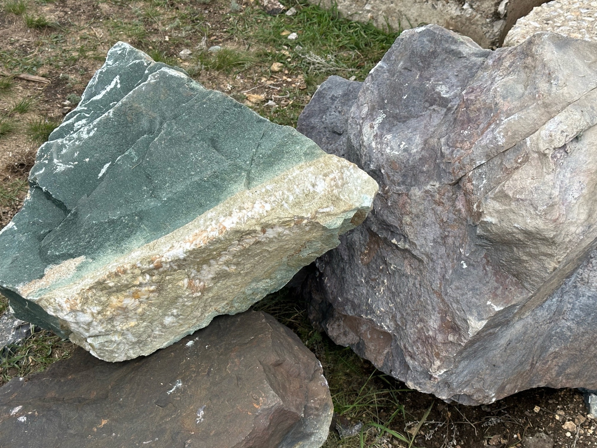 Камни для ландшафтного дизайна зелёные 10-60 килограмм купить в Архангельске