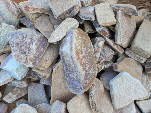 Златолит жёлтый, жёлто-зелёный глыбки и валуны для ланшафтного дизайна купить в Архангельске