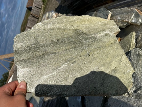 Плитняк златолит зелёный для цоколя, отмостки купить в Архангельске