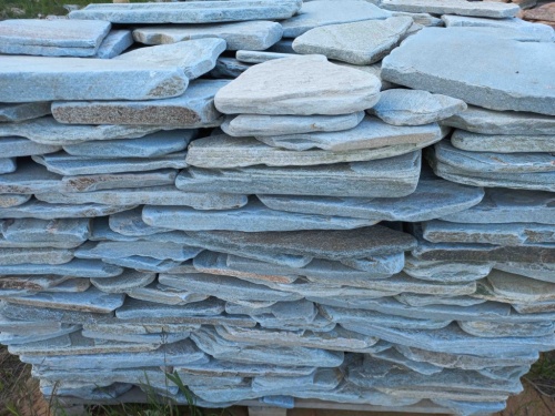 Плитняк златолит зелёный галтованный для цоколя купить в Архангельске