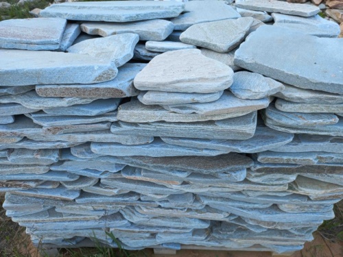 Плитняк златолит зелёный галтованный для цоколя купить в Архангельске