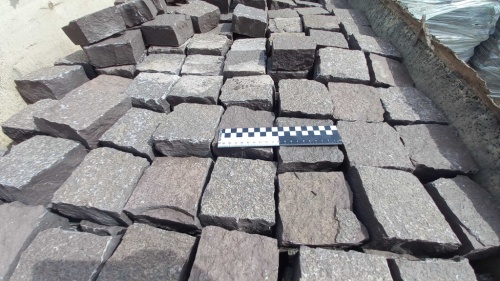 Лемезит колотая брусчатка 10 * 10 см. для парковки купить в Архангельске